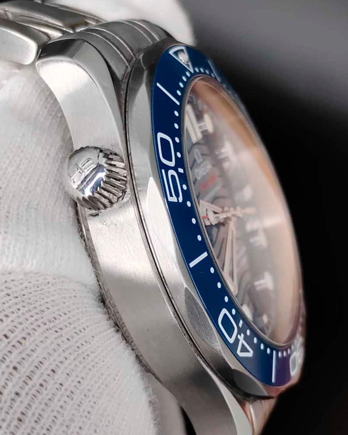 Omega 210.30.42.20.03.001