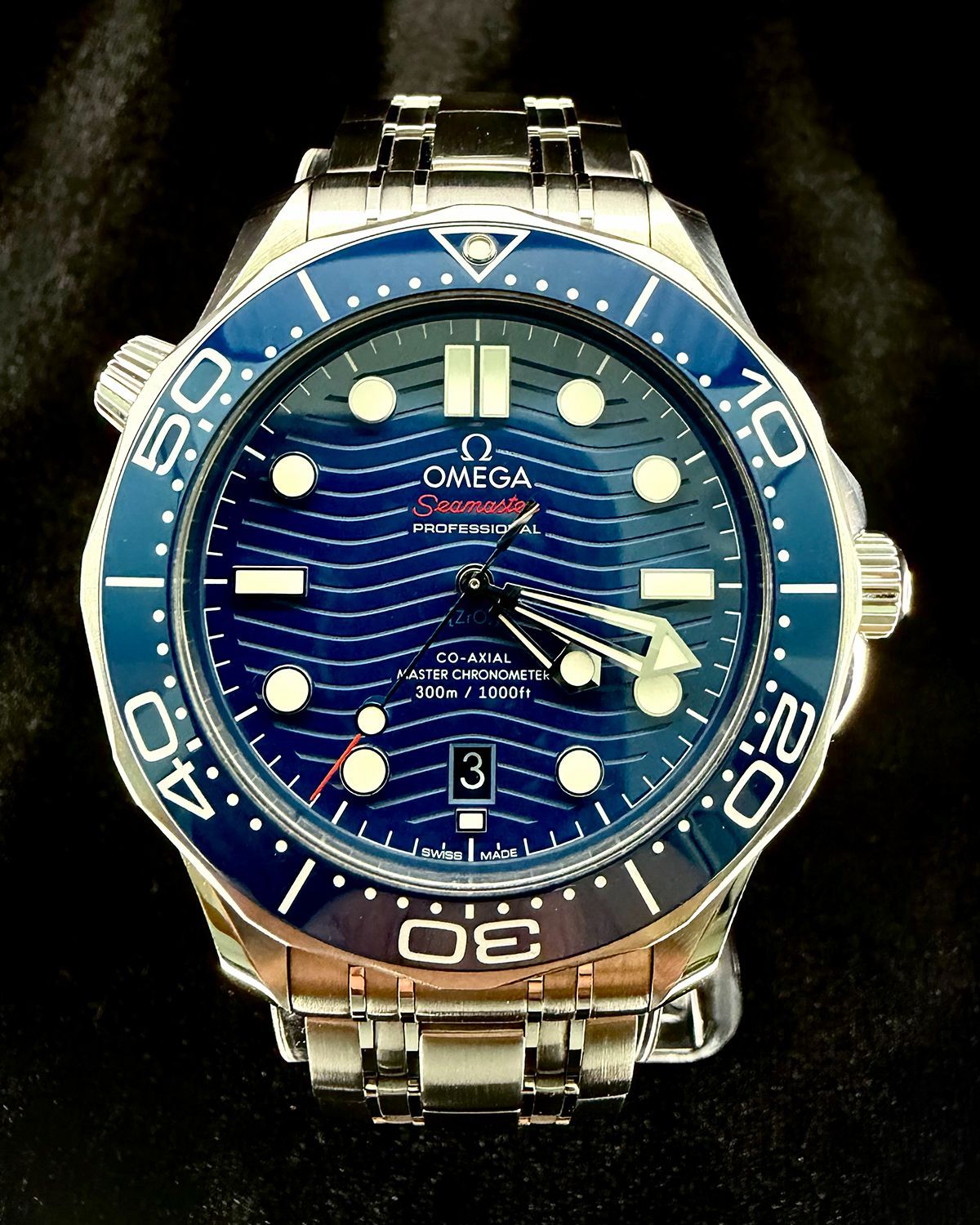 Omega 210.30.42.20.03.001