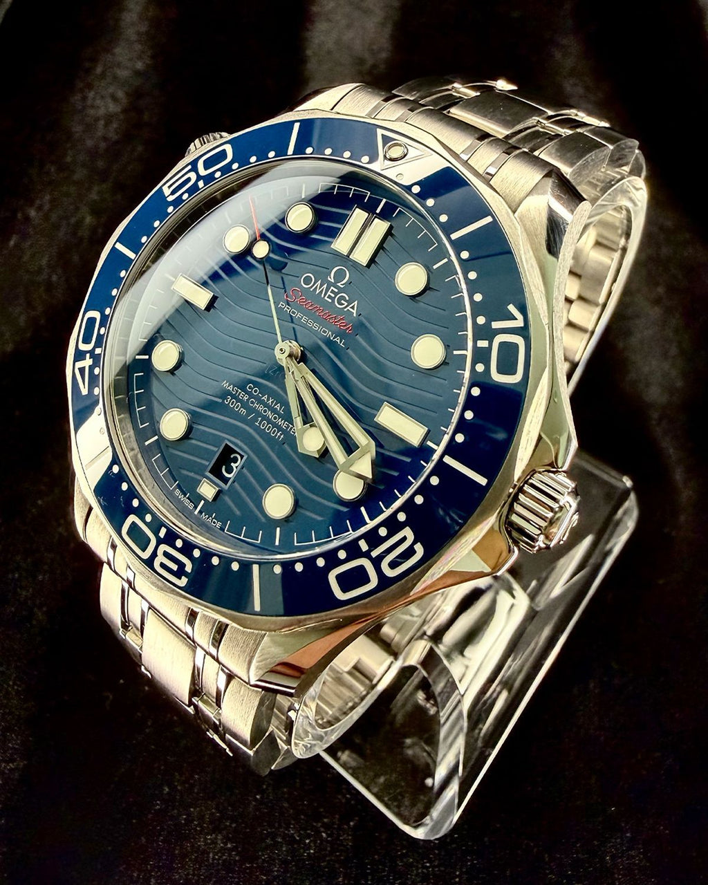 Omega 210.30.42.20.03.001