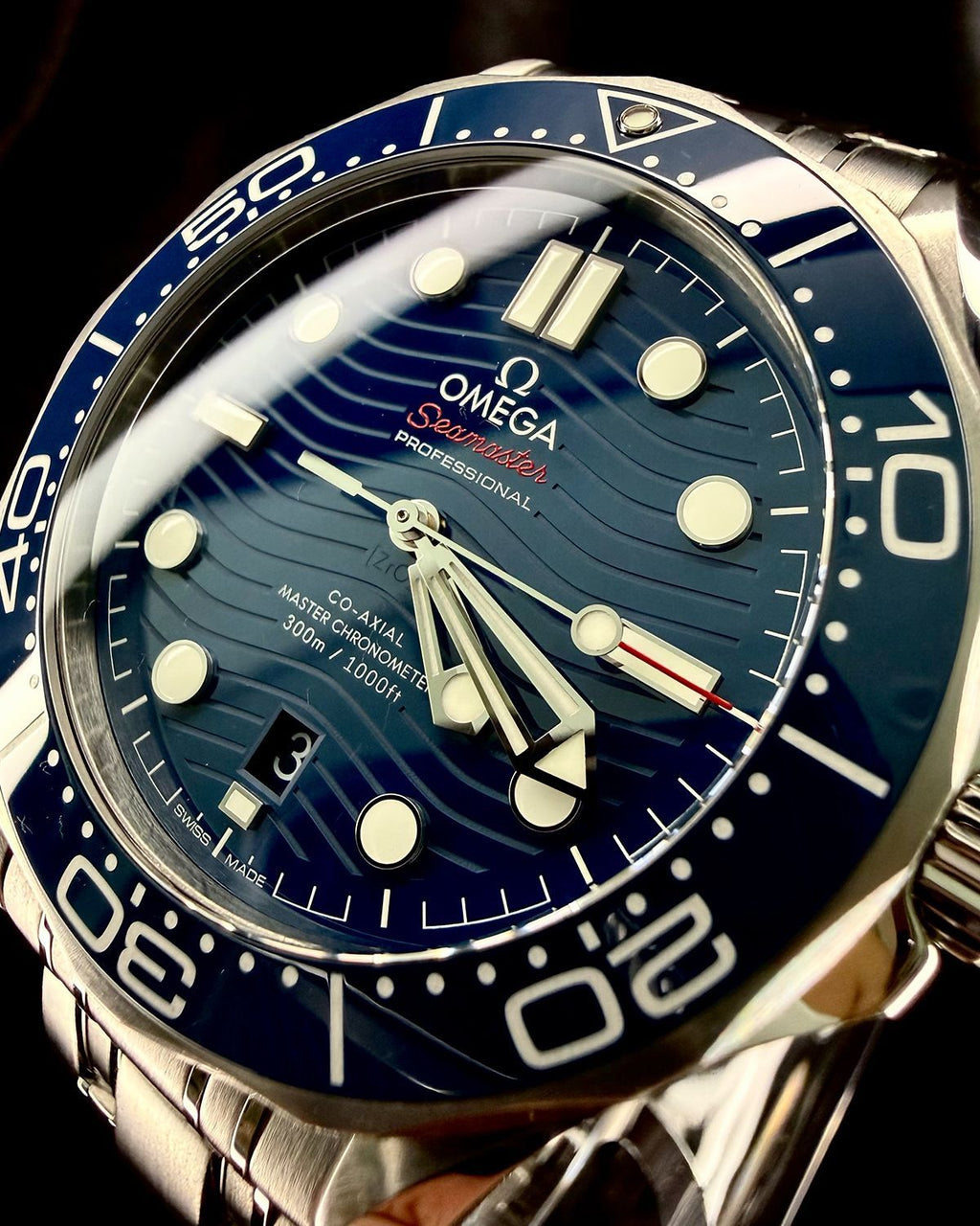 Omega 210.30.42.20.03.001