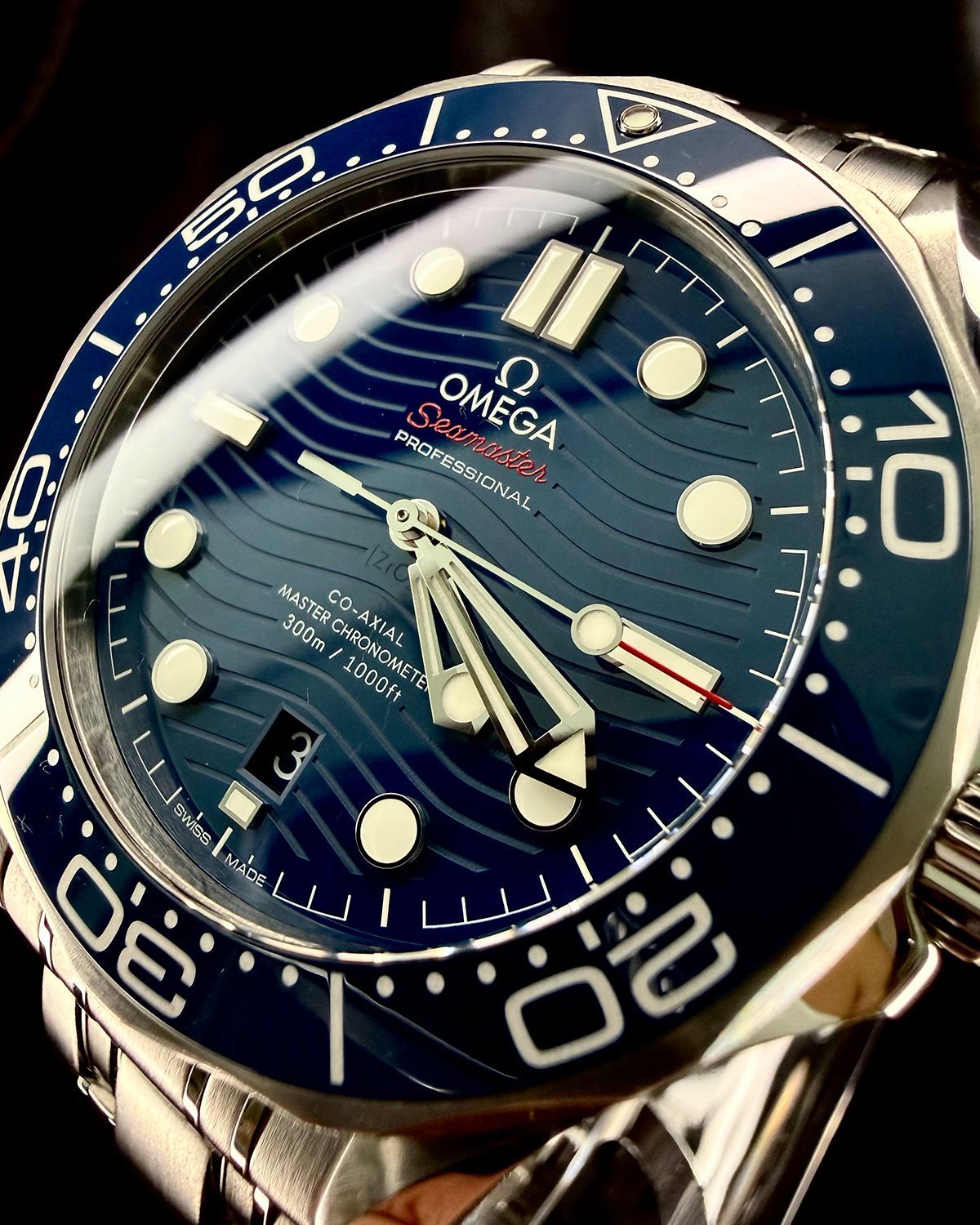 Omega 210.30.42.20.03.001