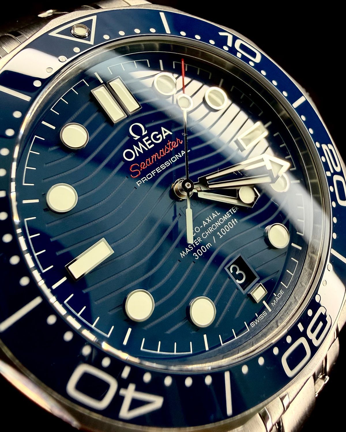 Omega 210.30.42.20.03.001