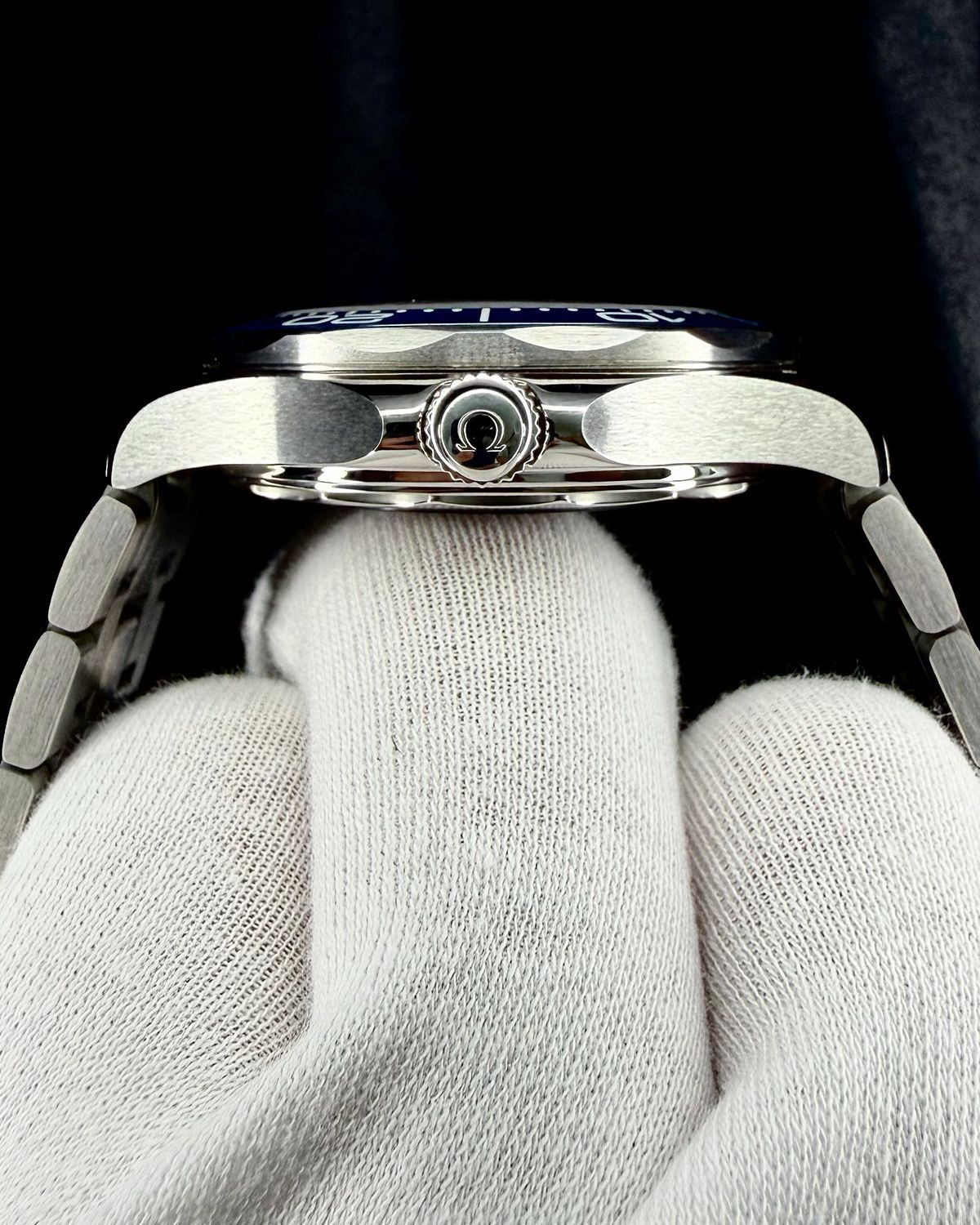 Omega 210.30.42.20.03.001