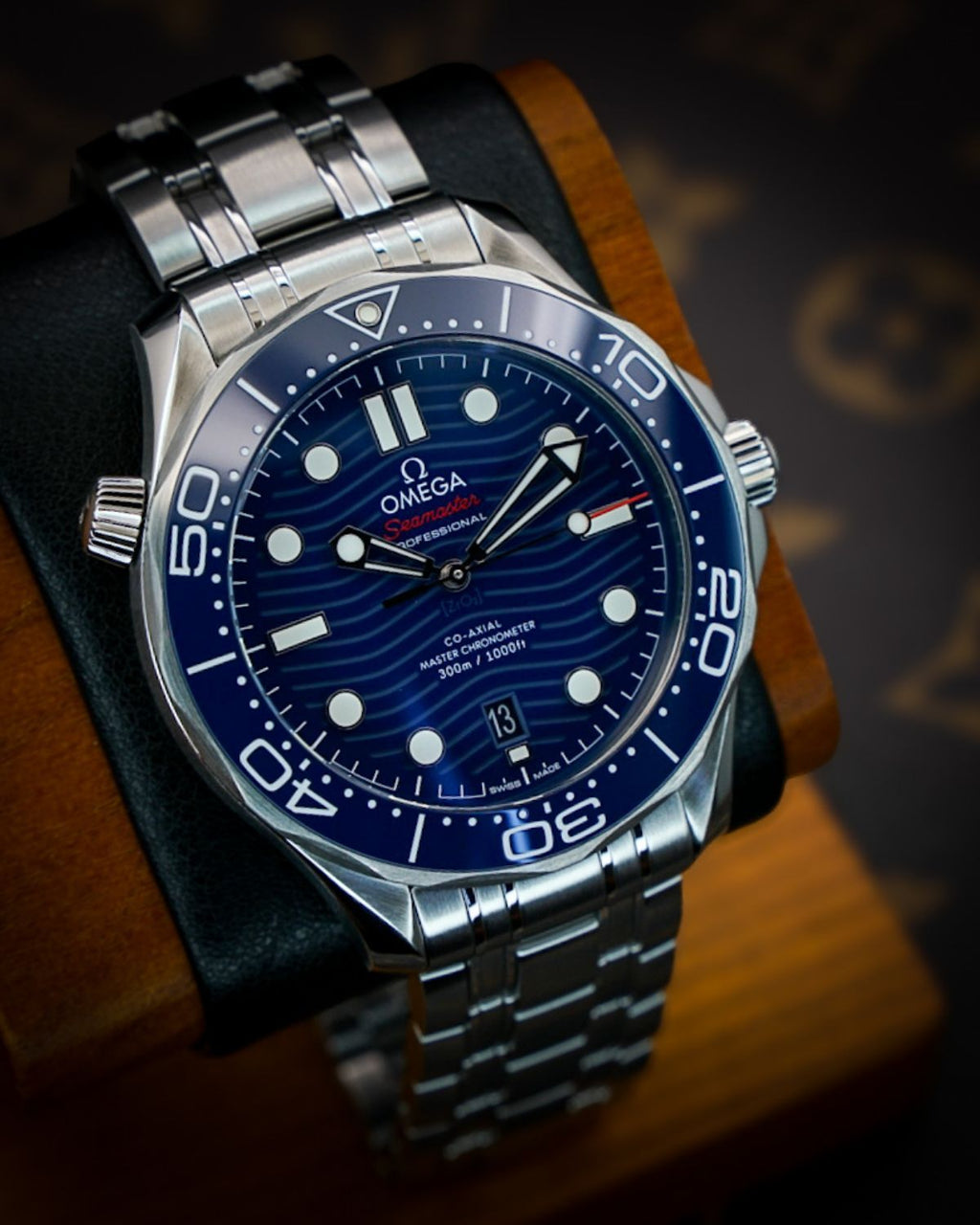 Omega 210.30.42.20.03.001
