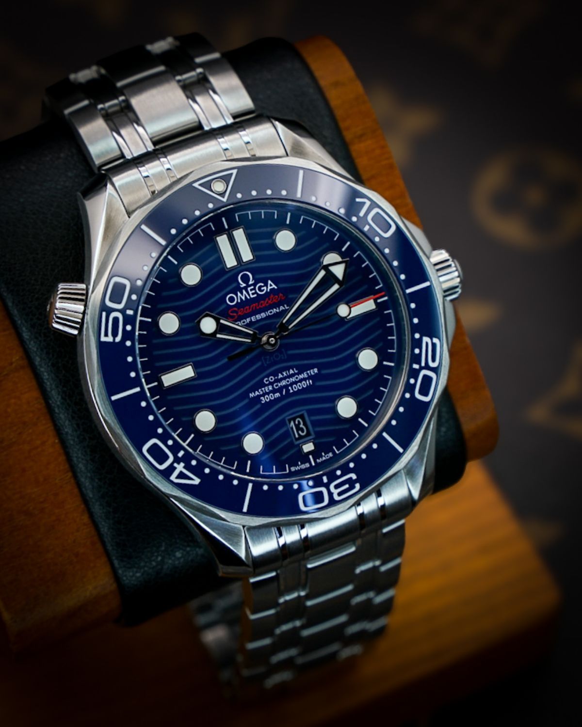 Omega 210.30.42.20.03.001