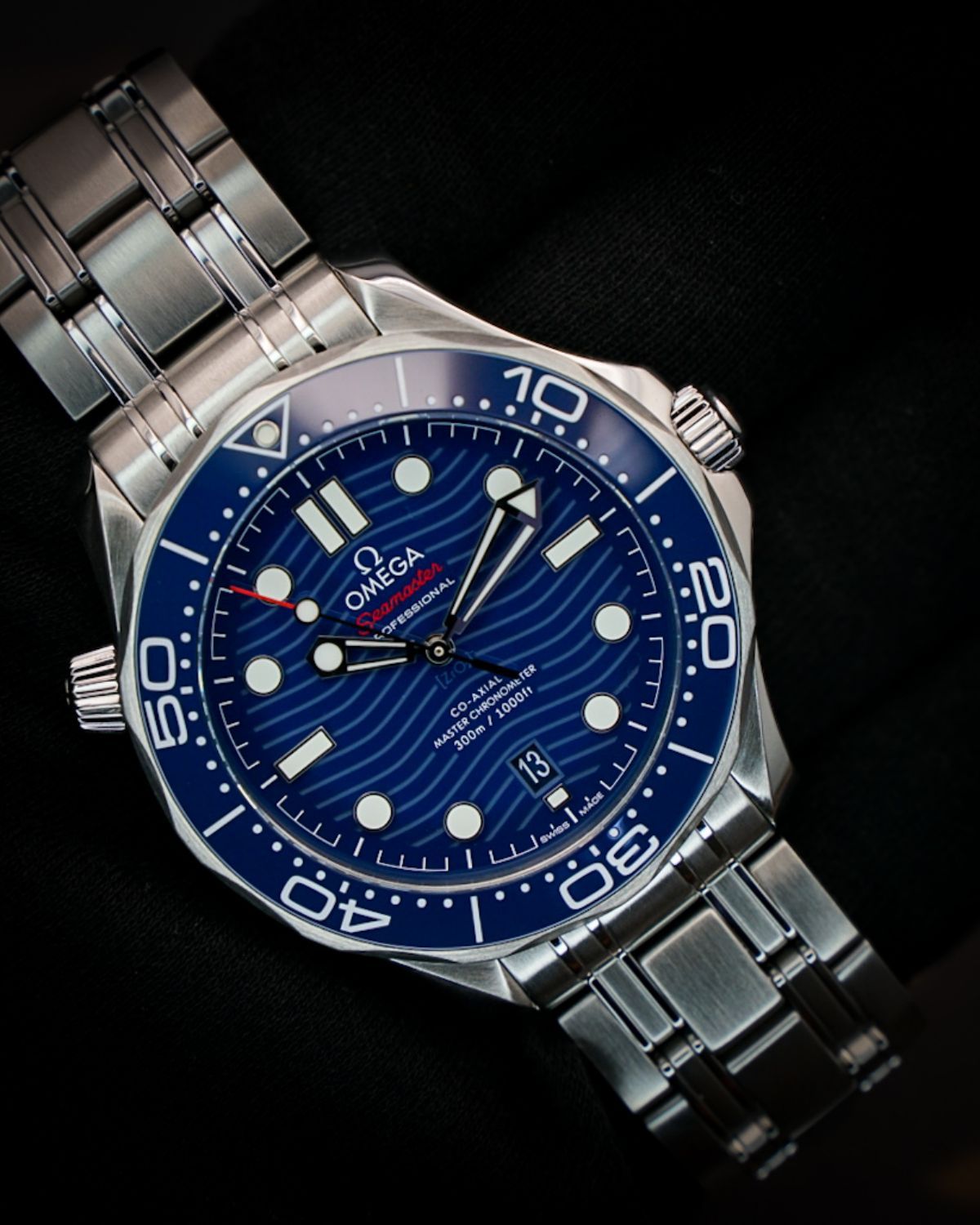 Omega 210.30.42.20.03.001