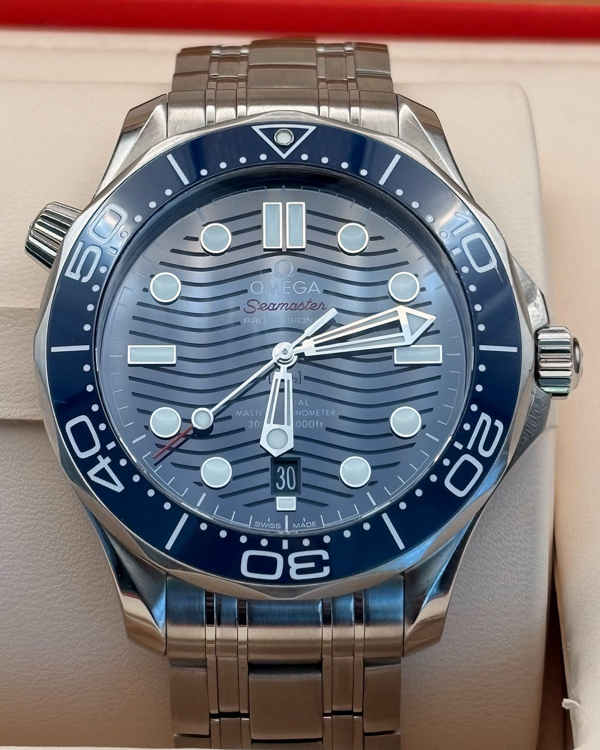 Omega 210.30.42.20.03.001