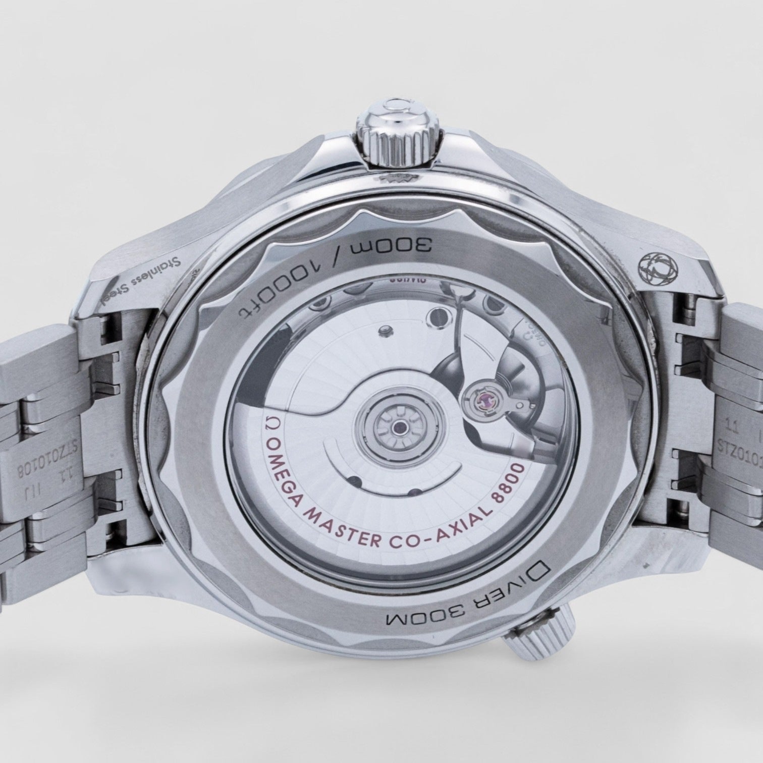 Omega 210.30.42.20.03.001
