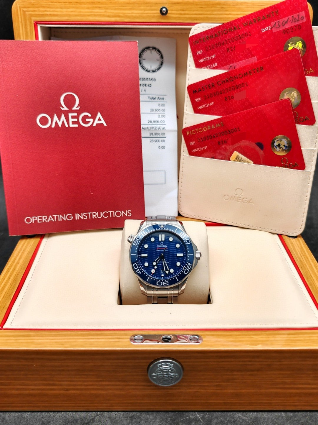Omega 210.30.42.20.03.001