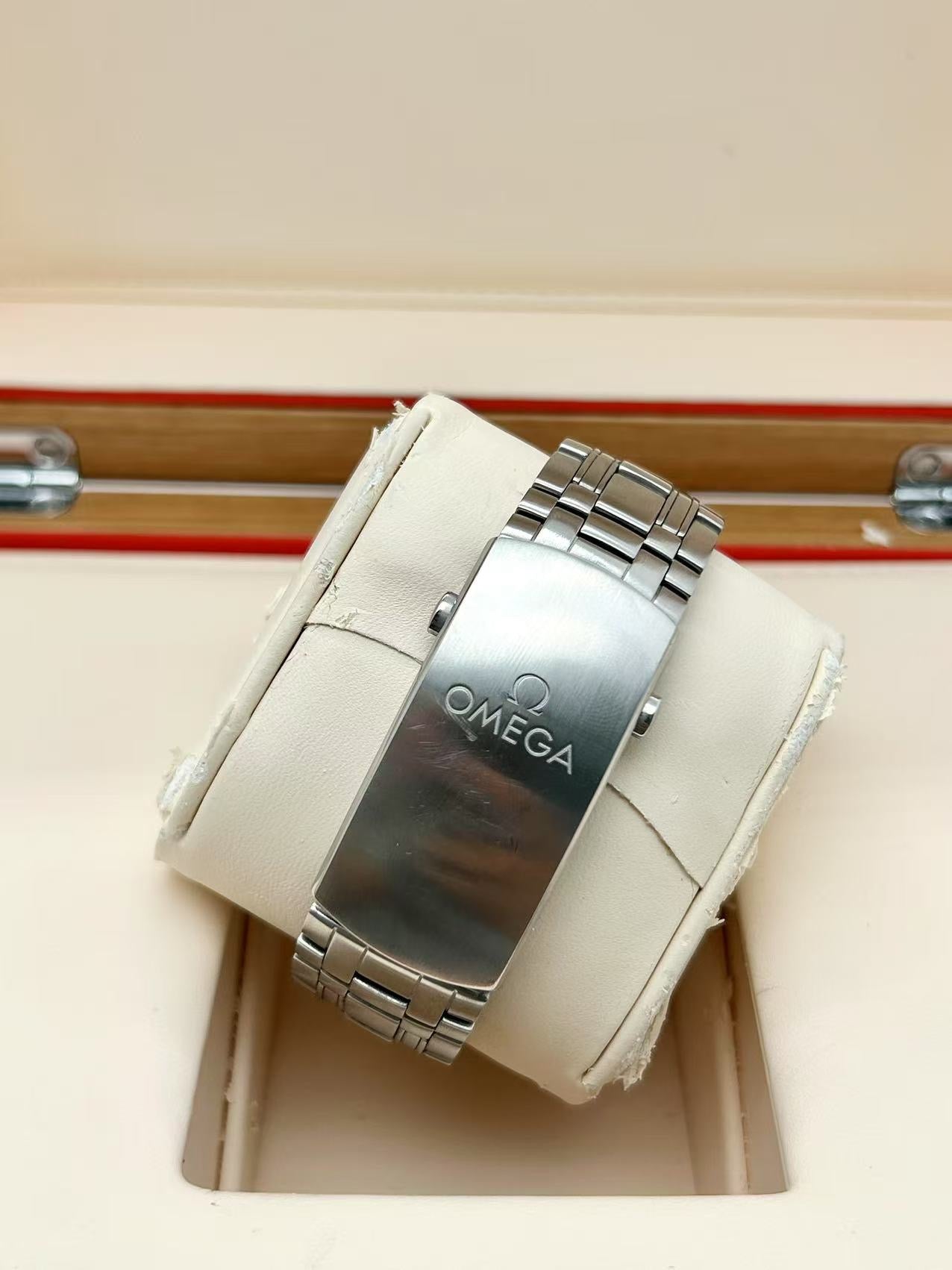 Omega 210.30.42.20.03.001