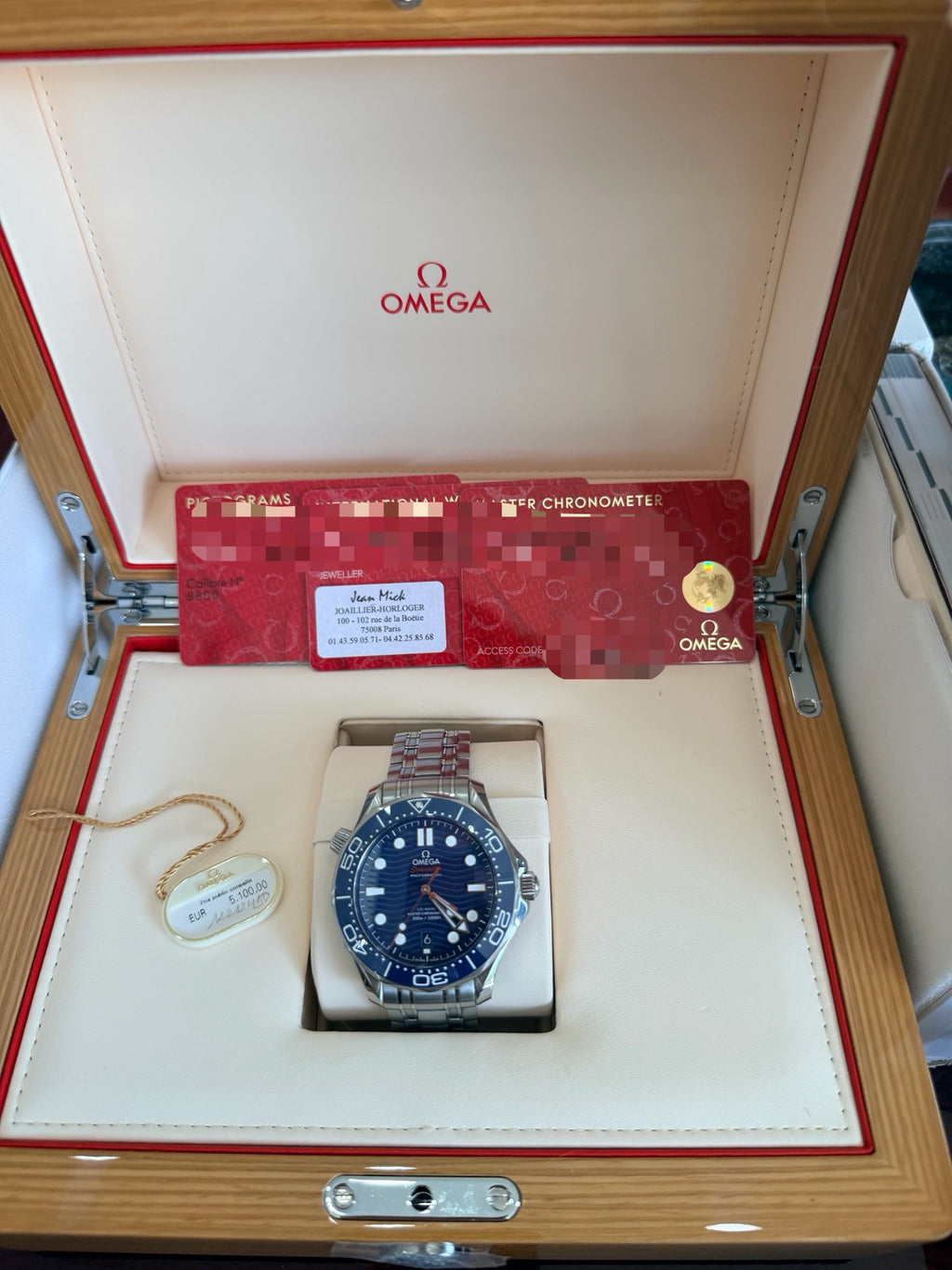 Omega 210.30.42.20.03.001