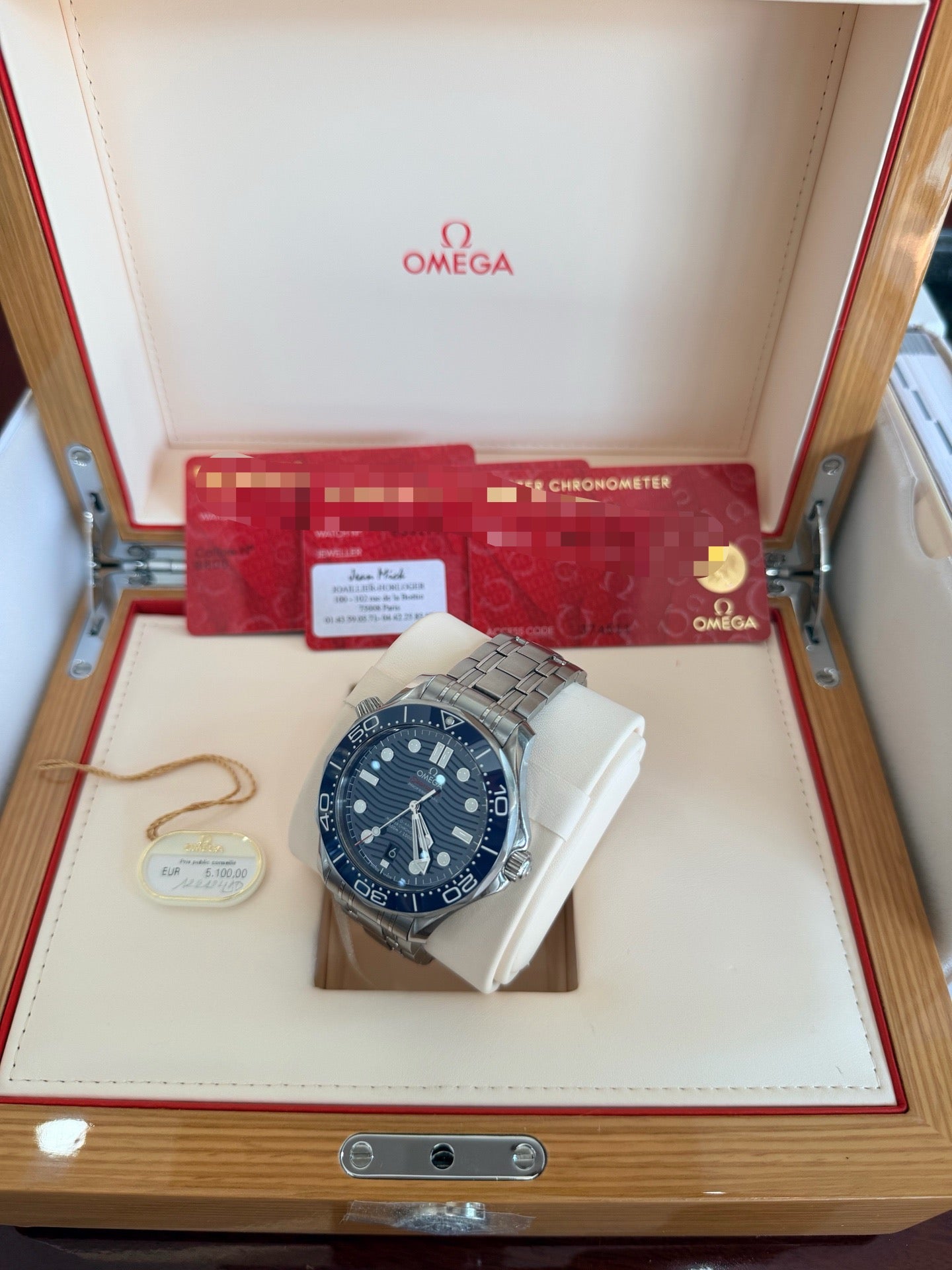 Omega 210.30.42.20.03.001