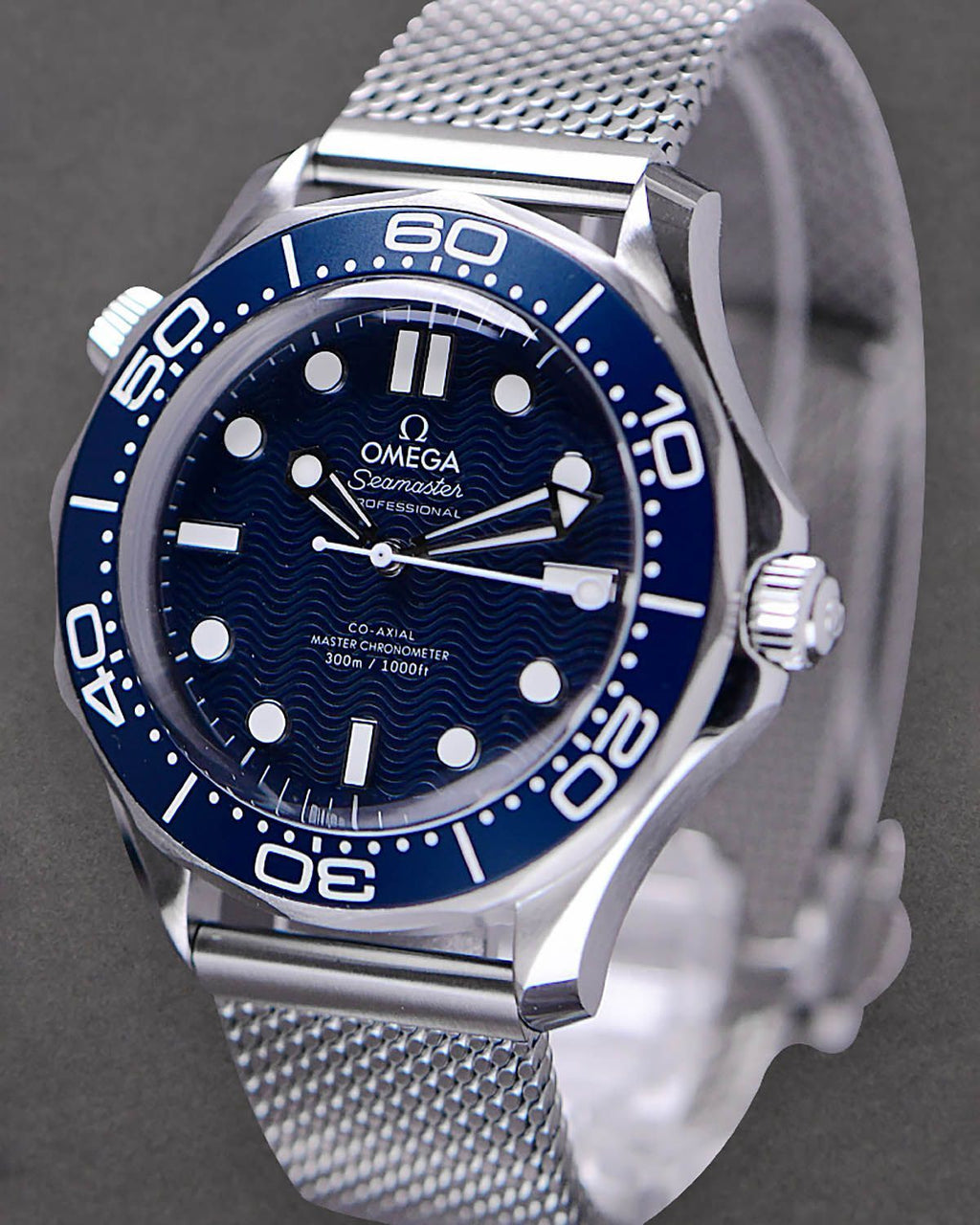 Omega 210.30.42.20.03.002