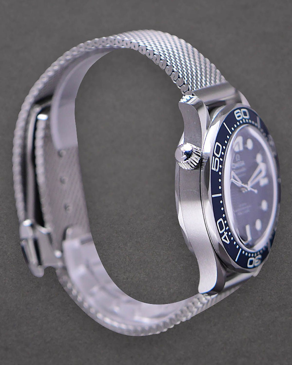 Omega 210.30.42.20.03.002