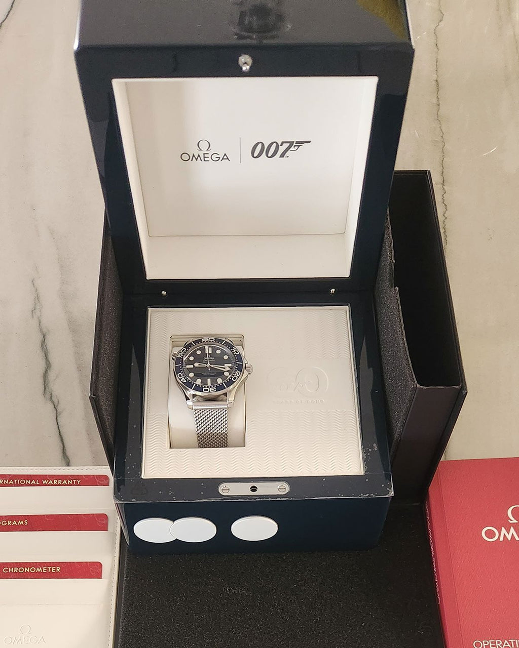 Omega 210.30.42.20.03.002