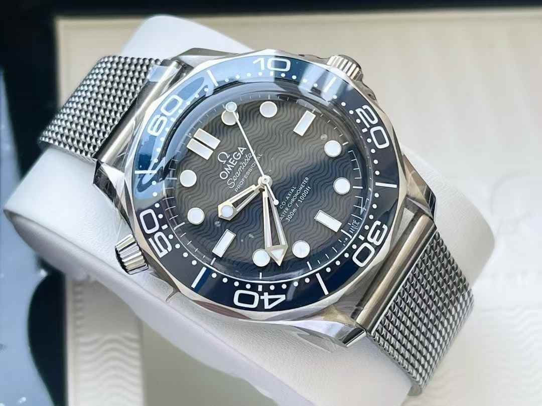 Omega 210.30.42.20.03.002