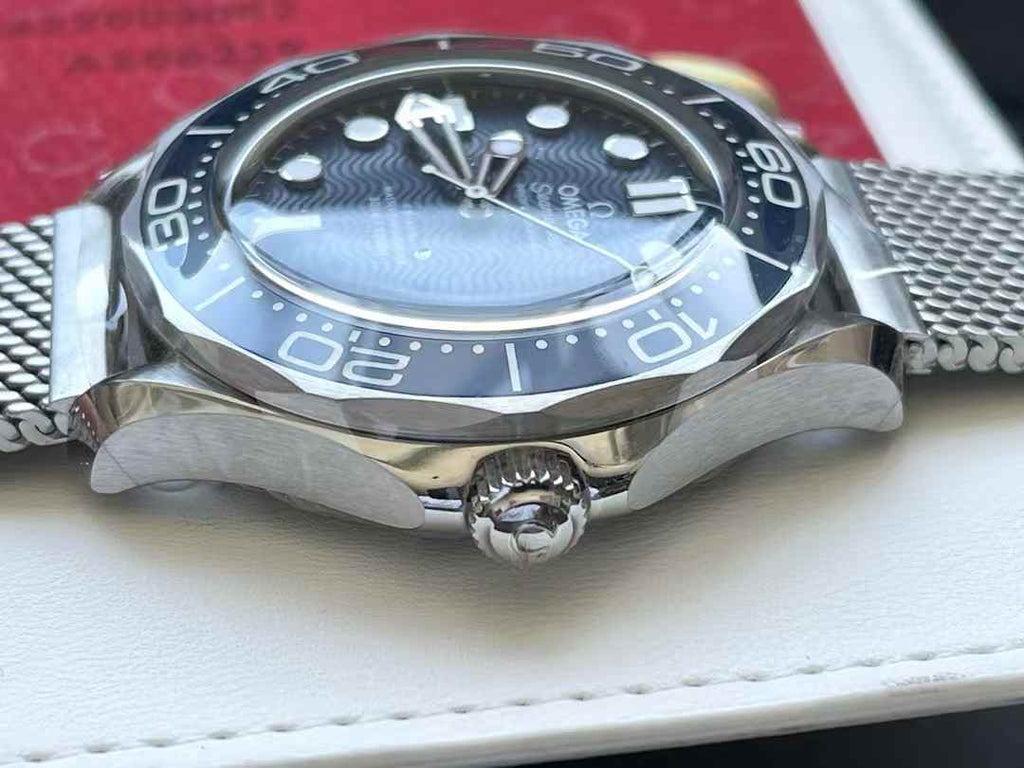 Omega 210.30.42.20.03.002