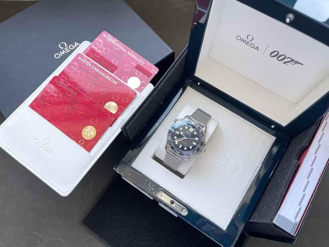 Omega 210.30.42.20.03.002