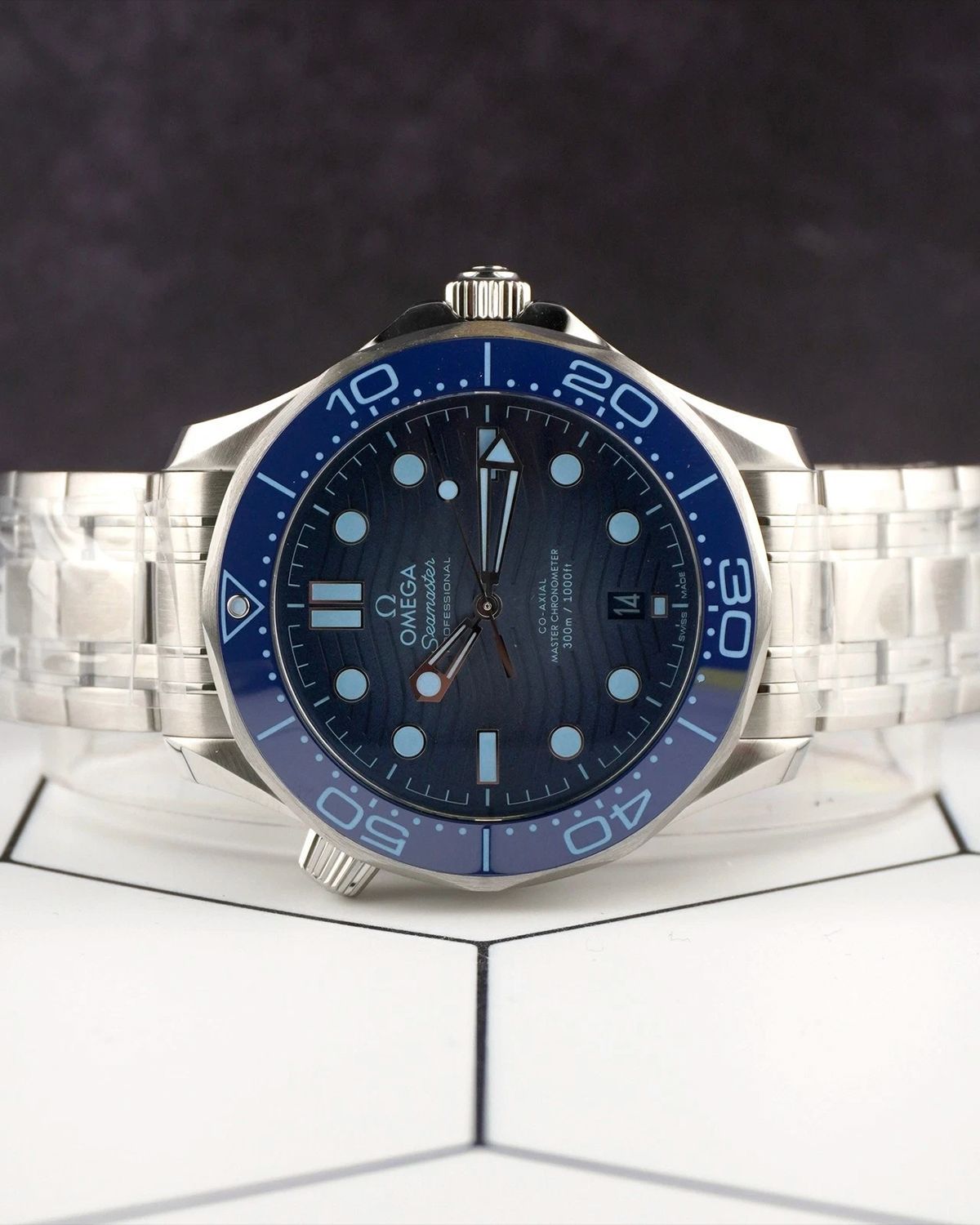 Omega 210.30.42.20.03.003