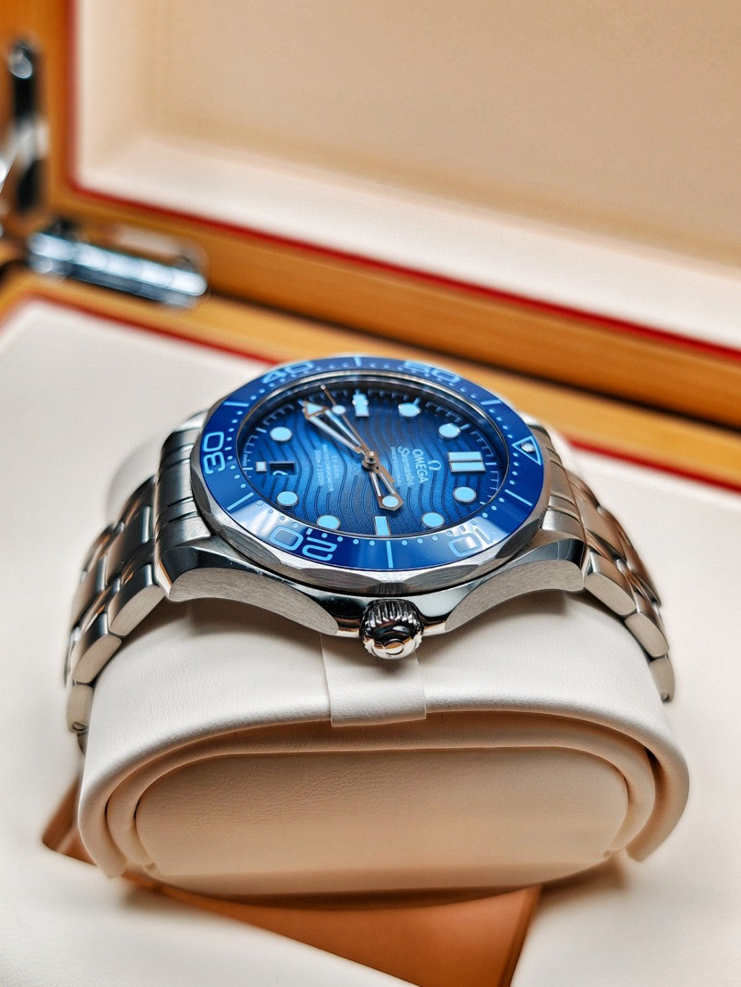 Omega 210.30.42.20.03.003
