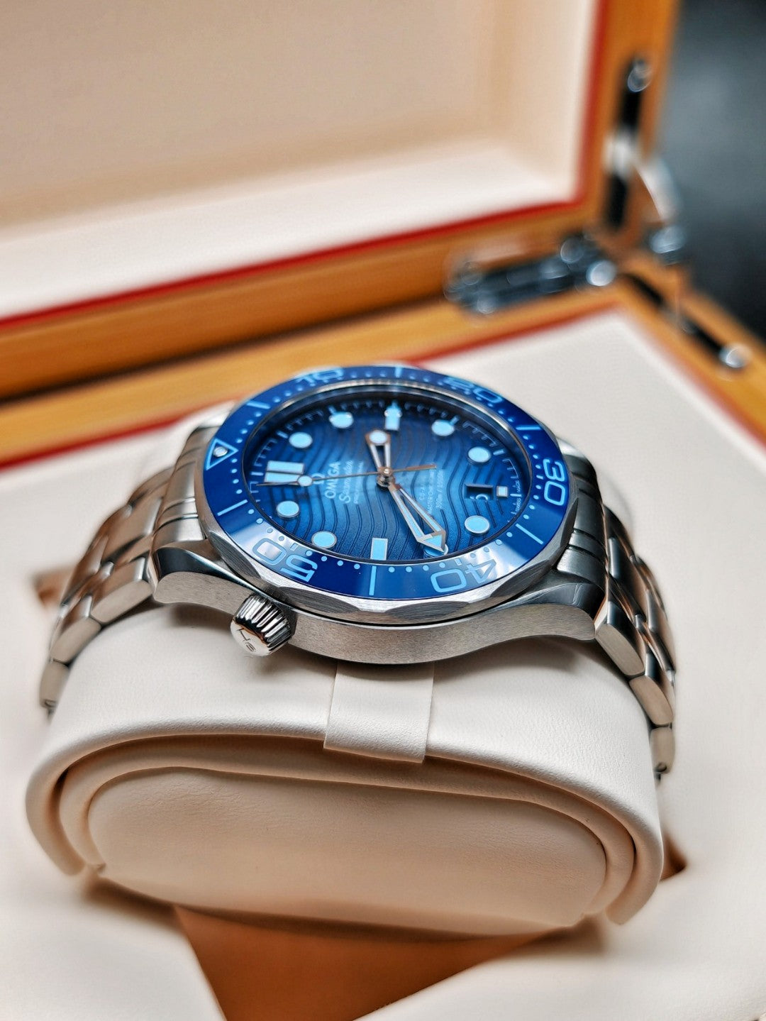 Omega 210.30.42.20.03.003