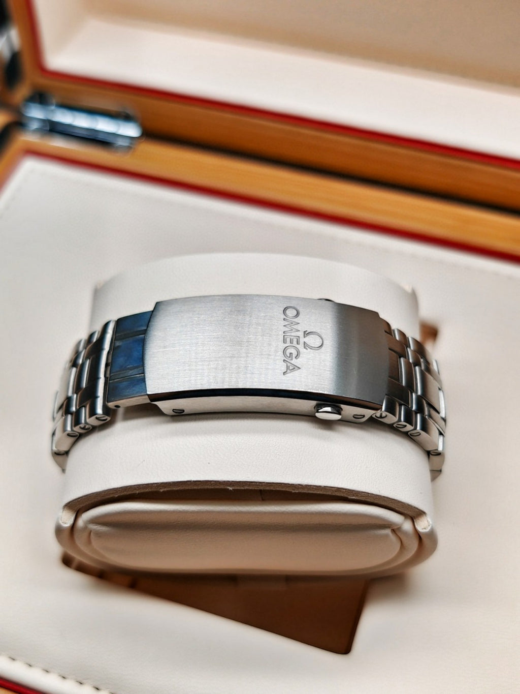 Omega 210.30.42.20.03.003