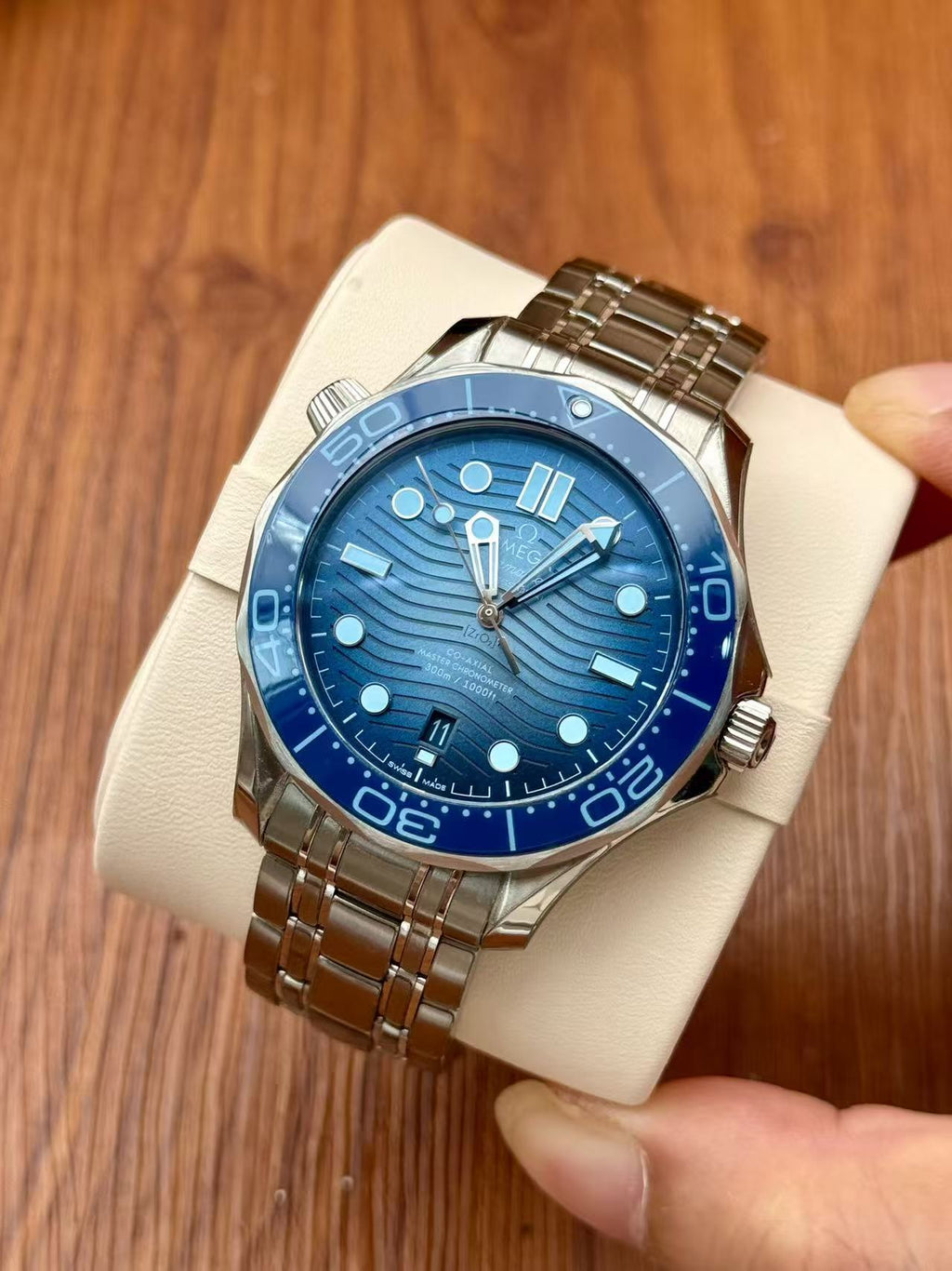 Omega 210.30.42.20.03.003