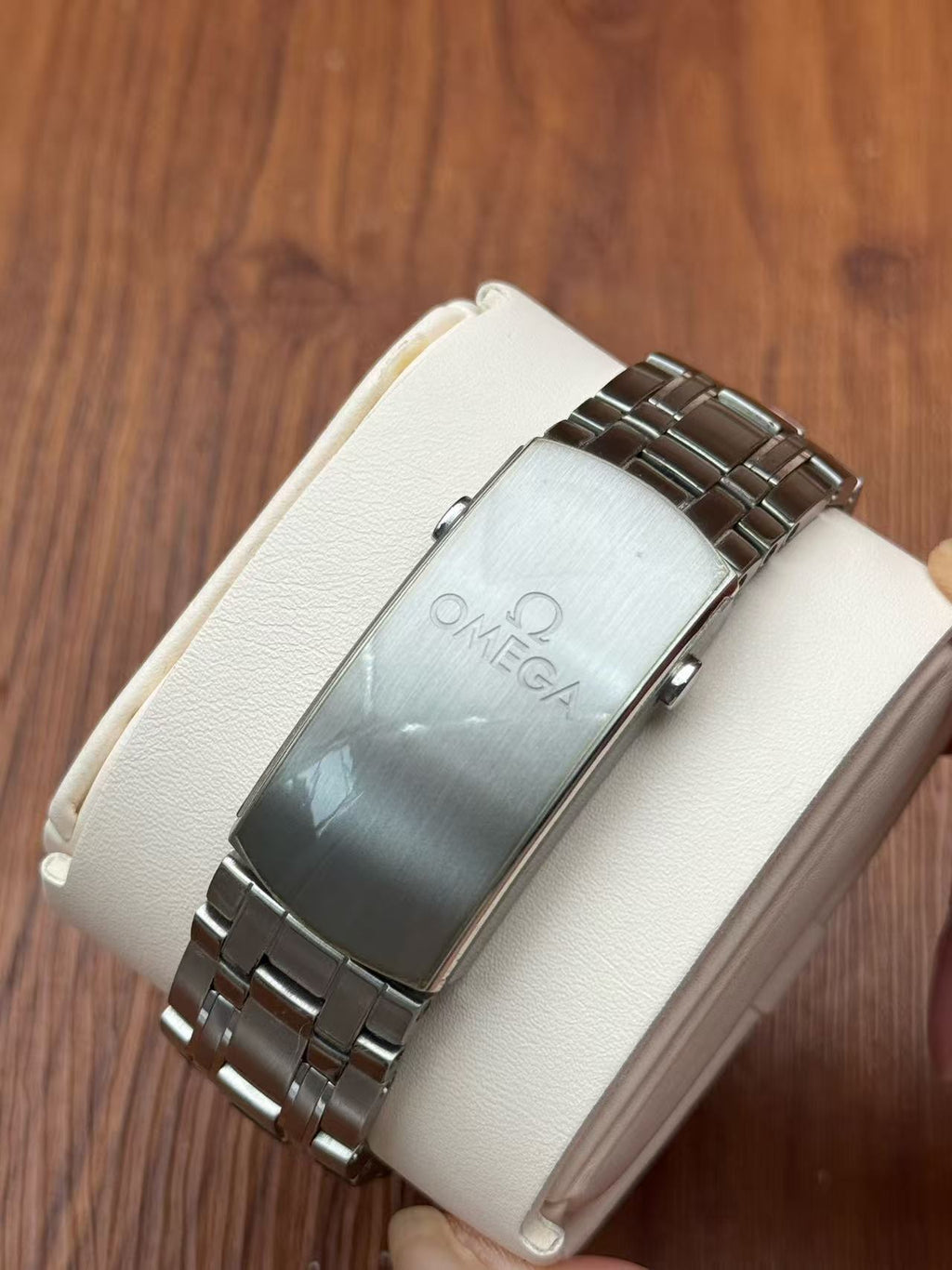 Omega 210.30.42.20.03.003