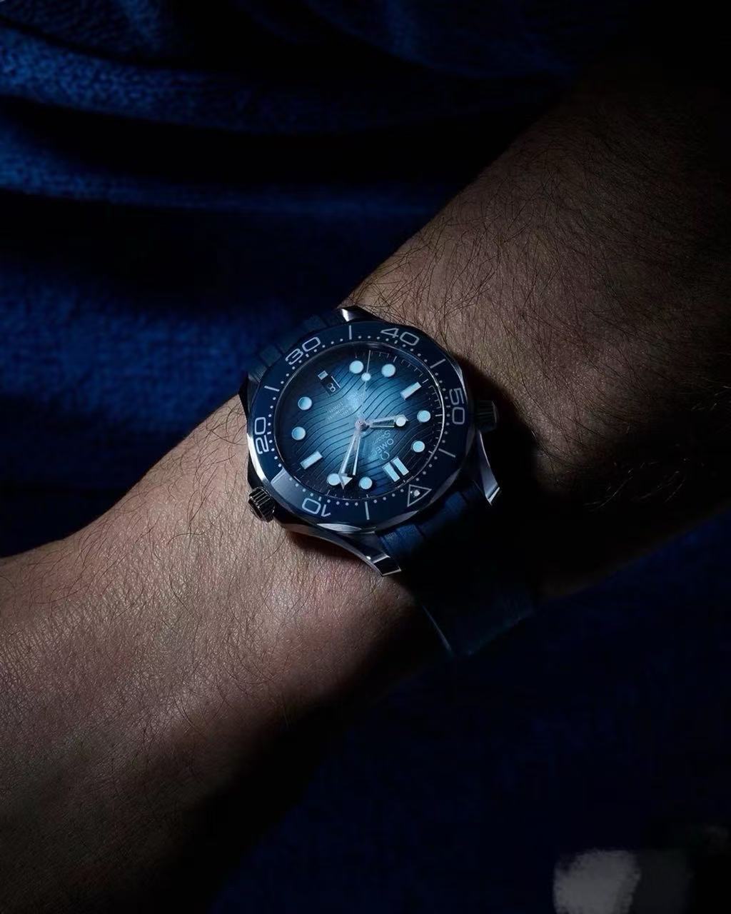 Omega 210.30.42.20.03.003
