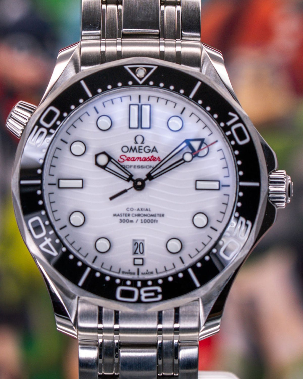 Omega 210.30.42.20.04.001