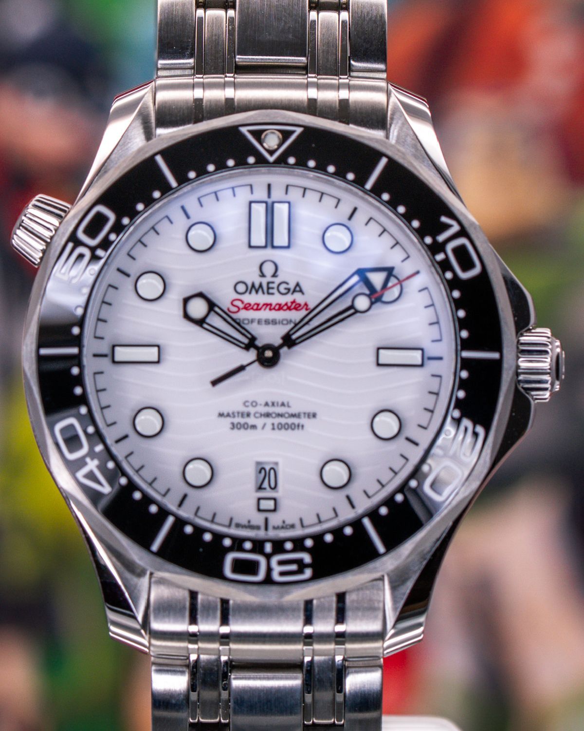 Omega 210.30.42.20.04.001