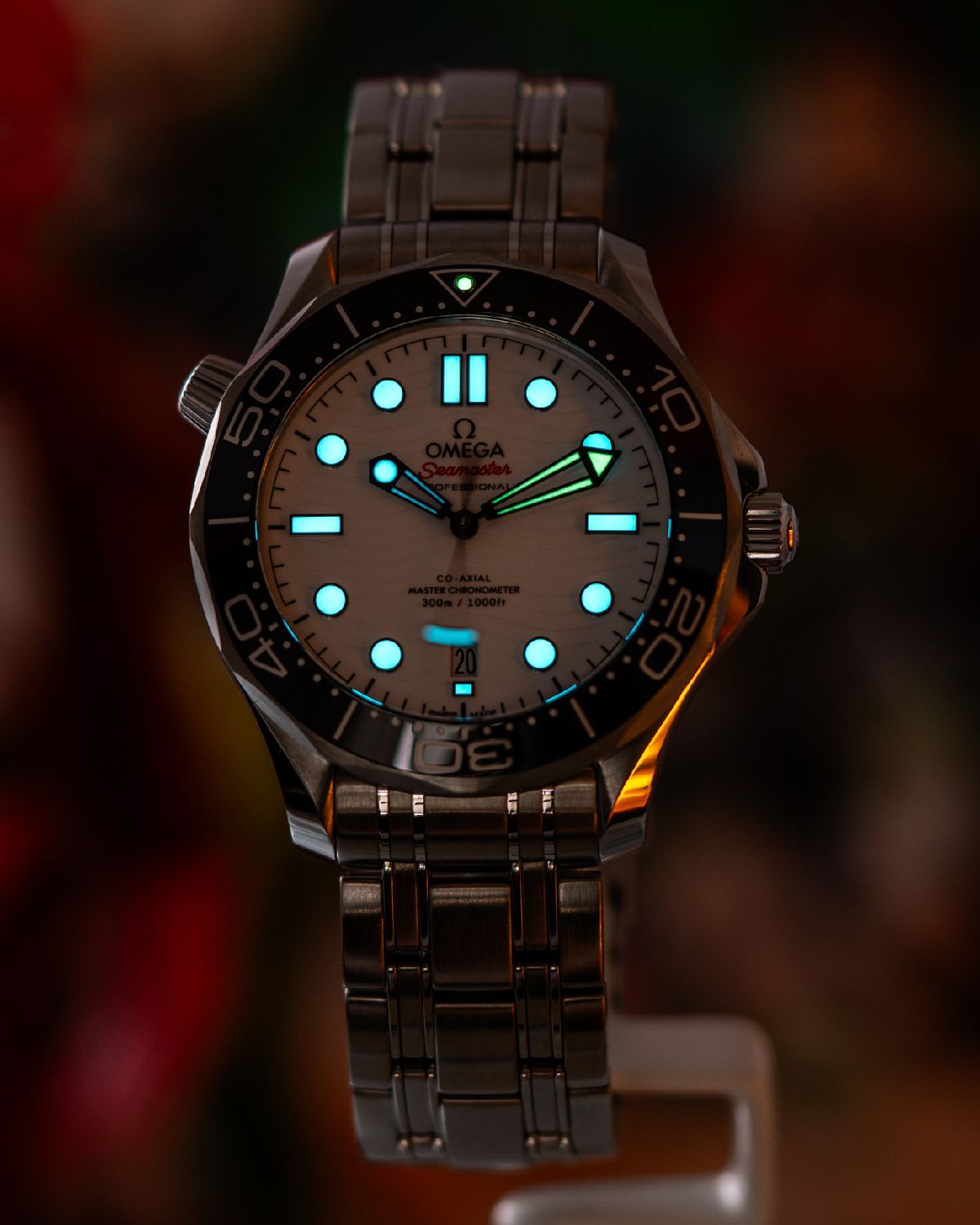 Omega 210.30.42.20.04.001