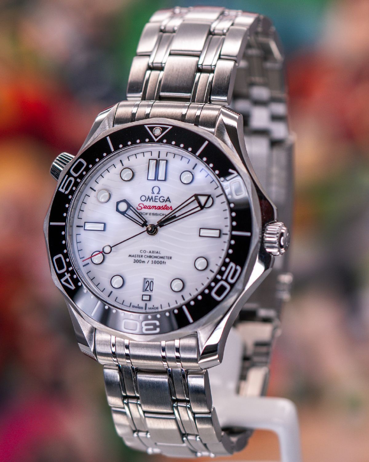 Omega 210.30.42.20.04.001
