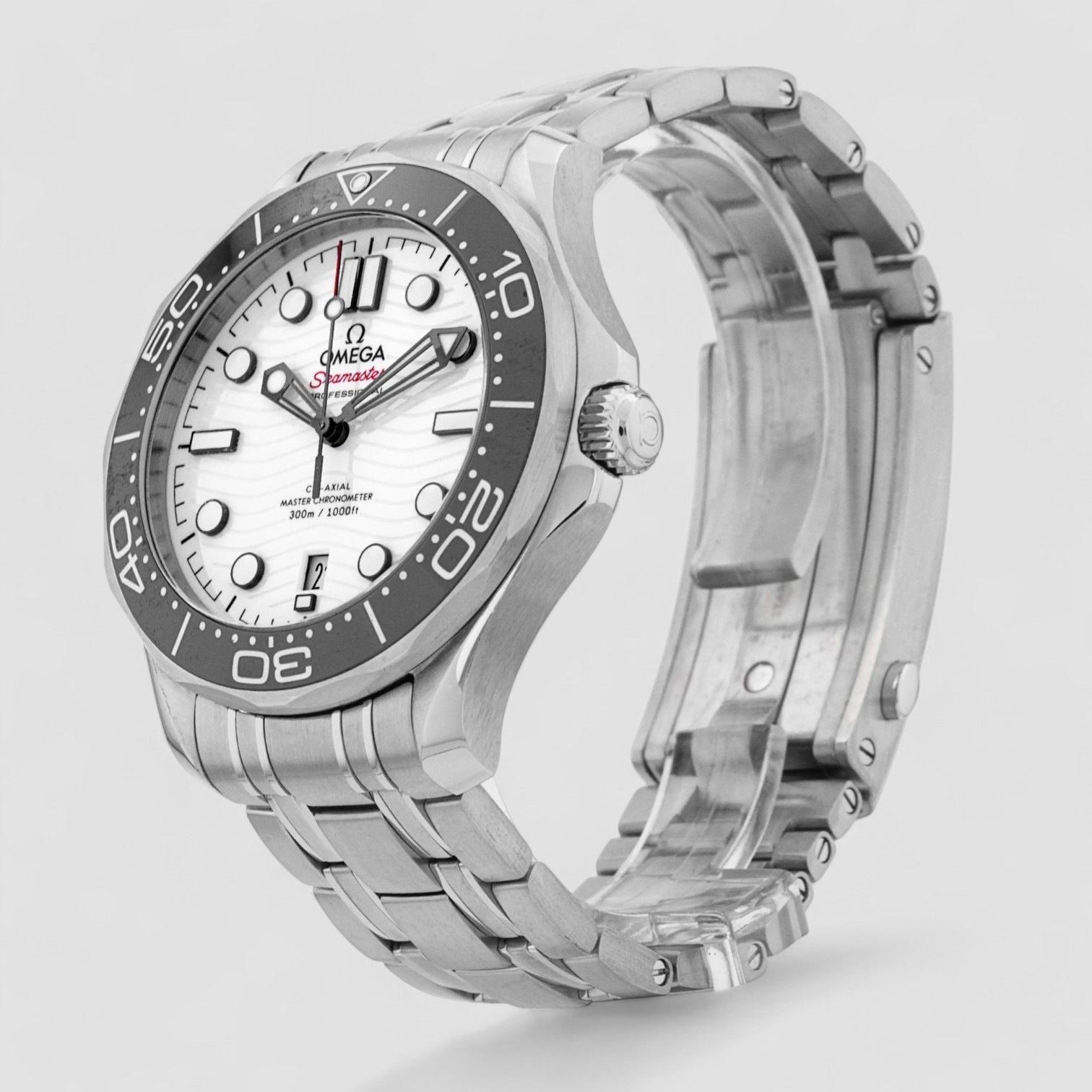 Omega 210.30.42.20.04.001
