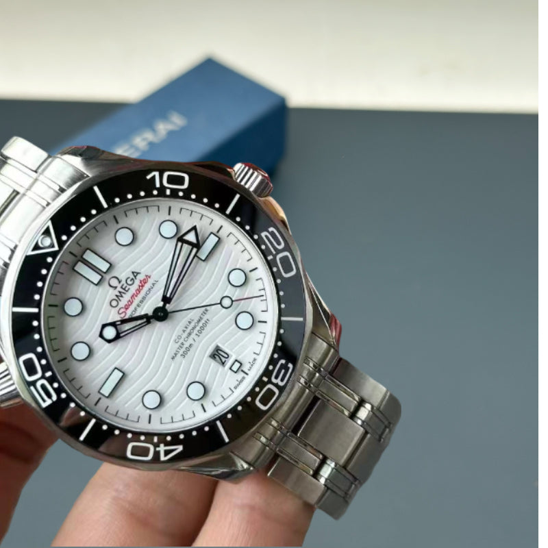 Omega 210.30.42.20.04.001