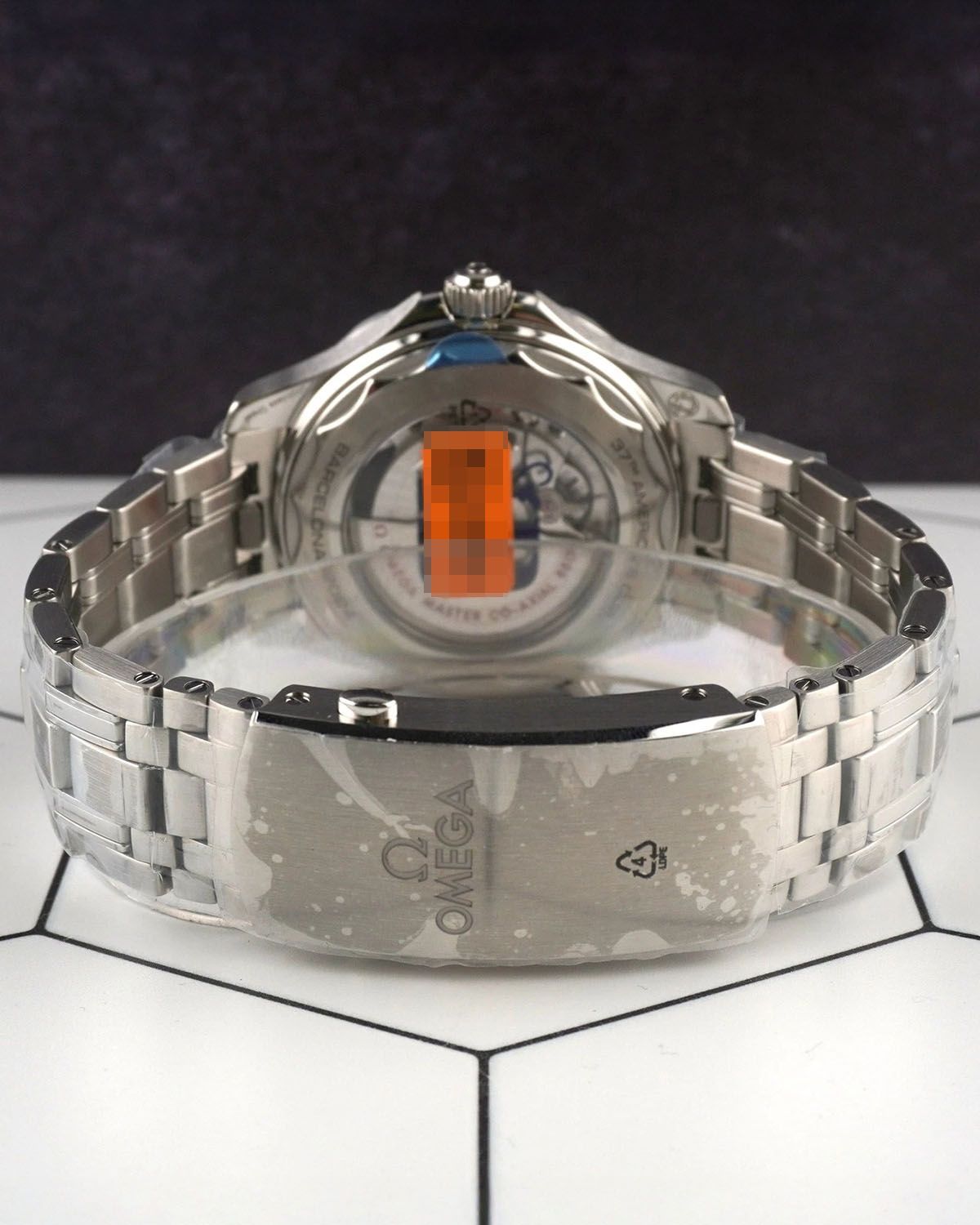 Omega 210.30.42.20.04.002