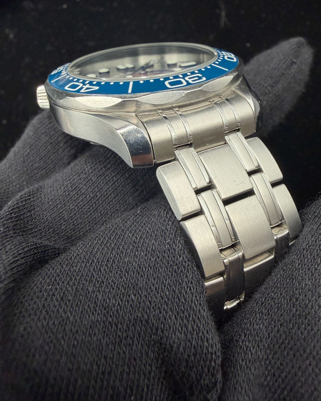Omega 210.30.42.20.06.001