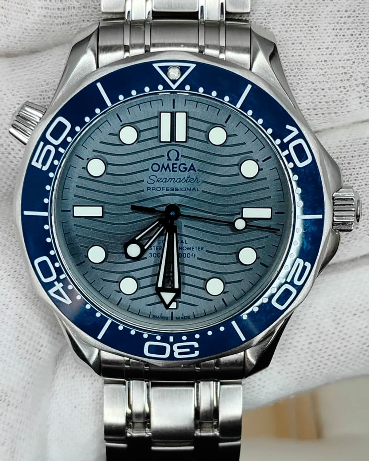 Omega 210.30.42.20.06.001