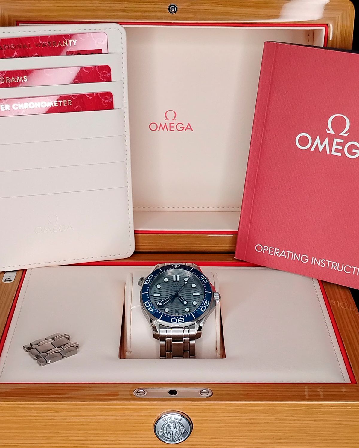 Omega 210.30.42.20.06.001