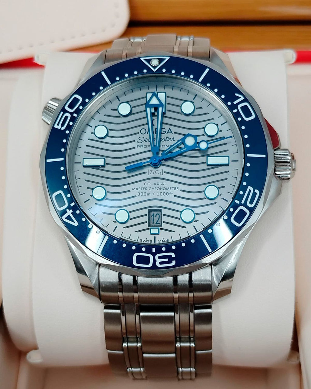 Omega 210.30.42.20.06.001