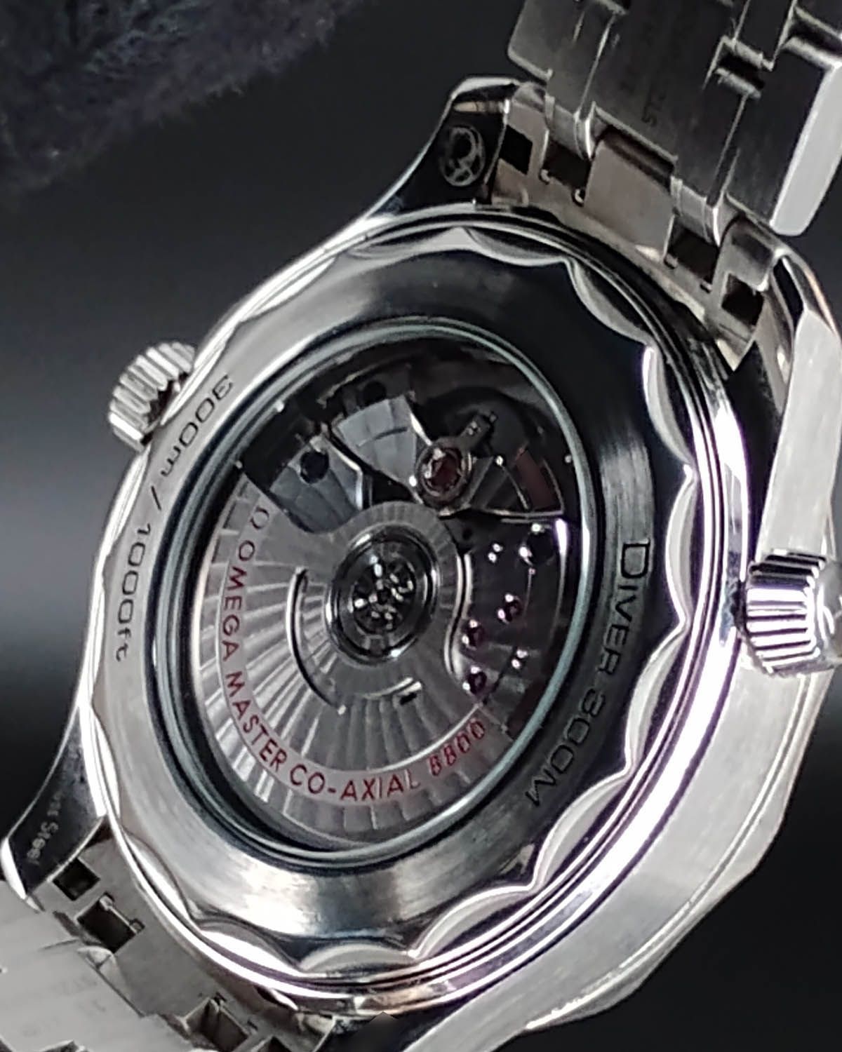 Omega 210.30.42.20.06.001