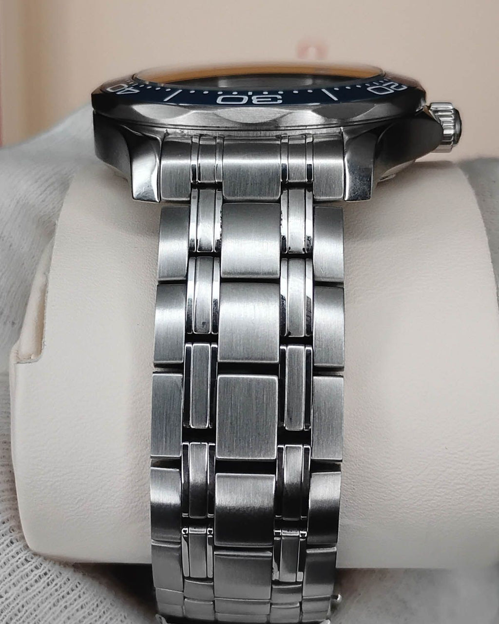 Omega 210.30.42.20.06.001