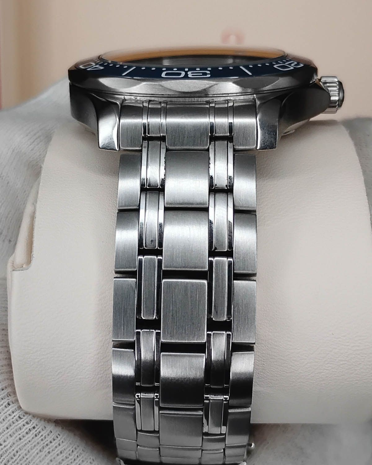 Omega 210.30.42.20.06.001