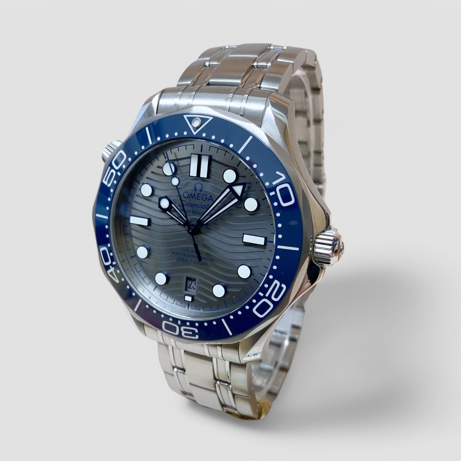 Omega 210.30.42.20.06.001