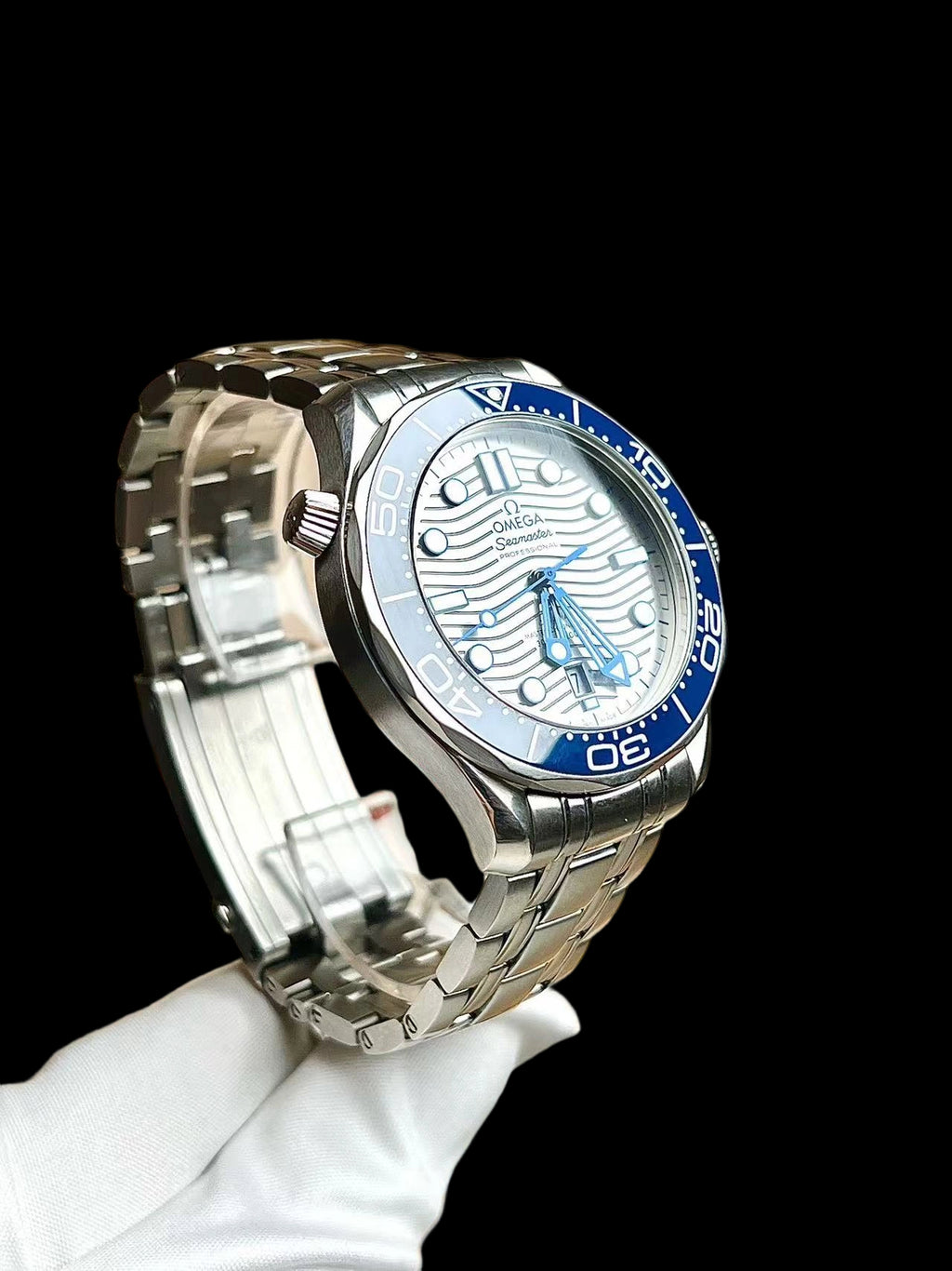 Omega 210.30.42.20.06.001