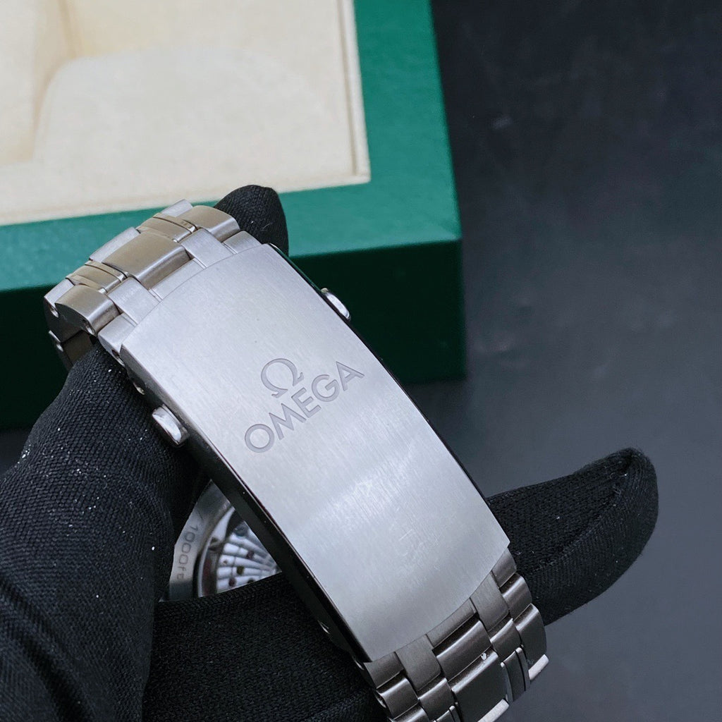 Omega 210.30.42.20.06.001