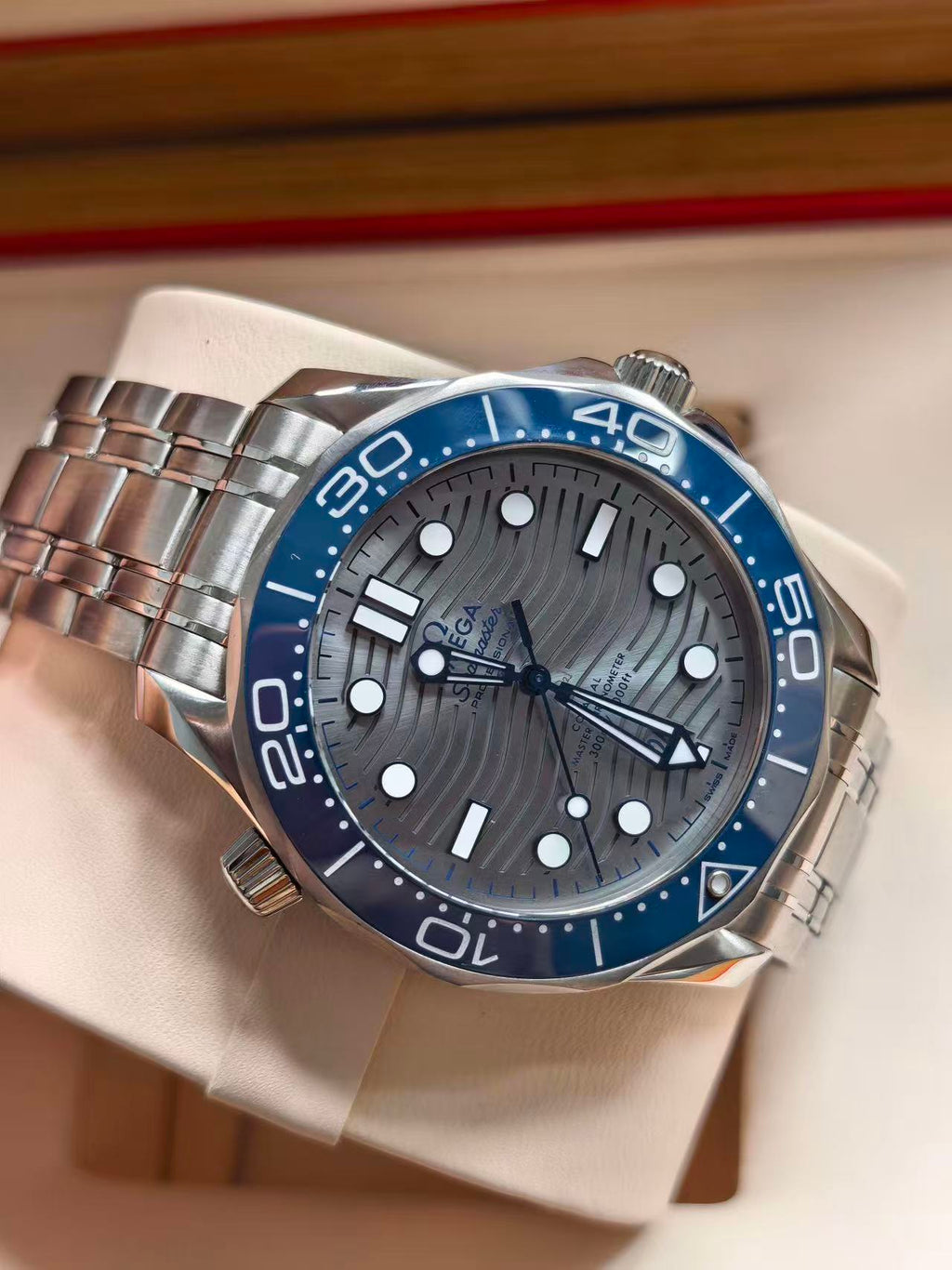 Omega 210.30.42.20.06.001