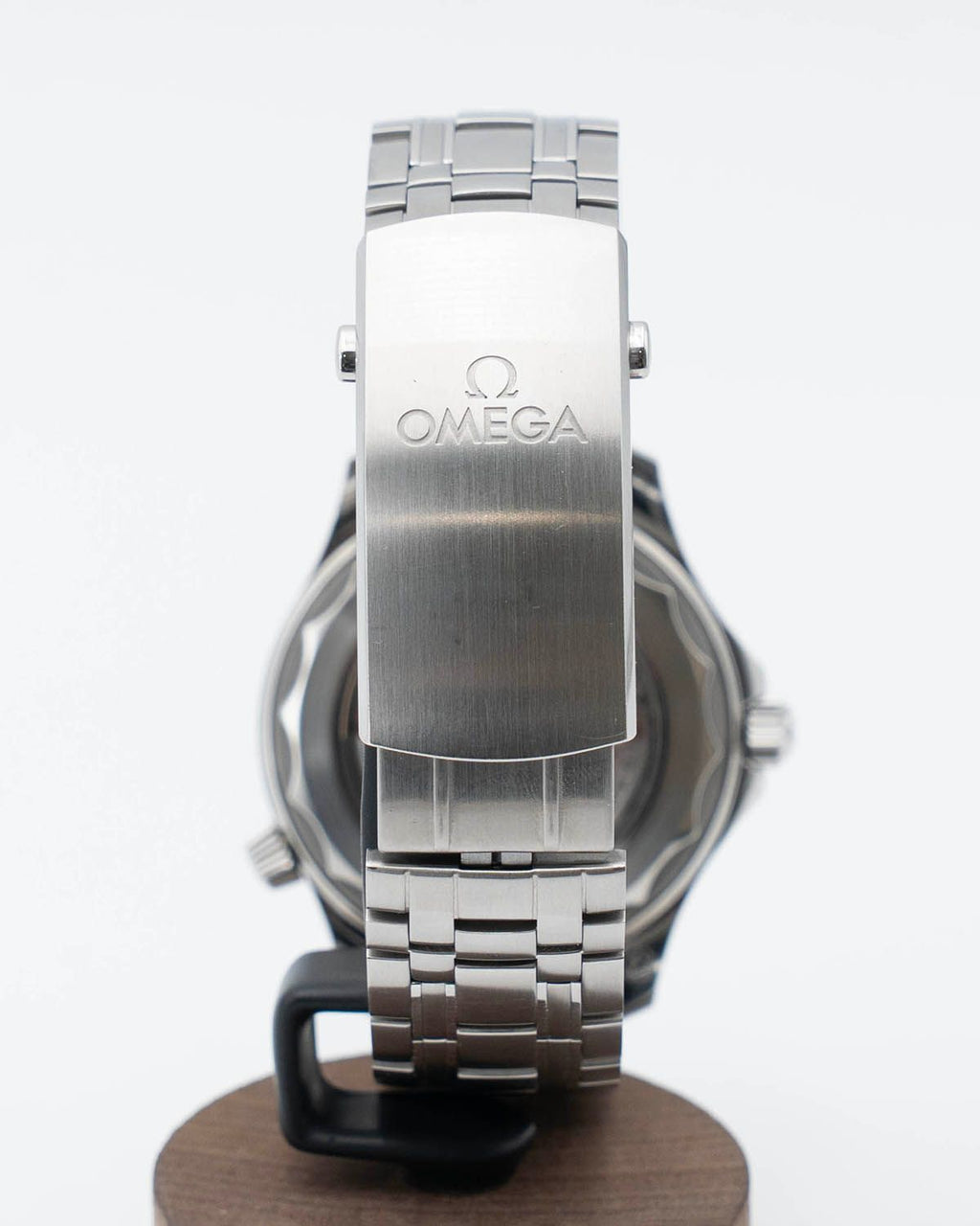 Omega 210.30.42.20.10.001