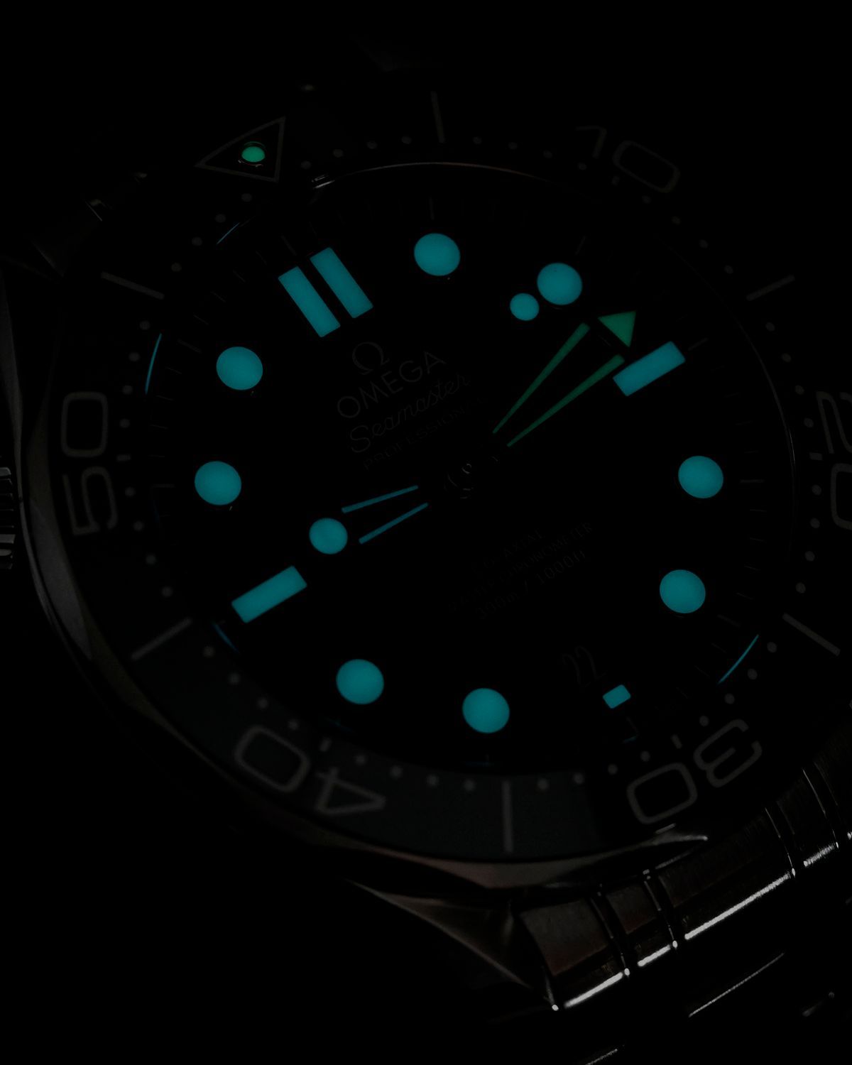 Omega 210.30.42.20.10.001