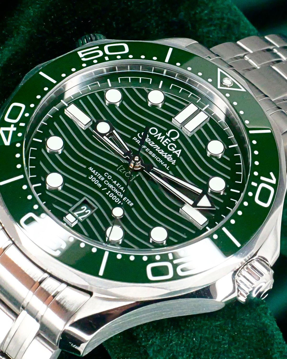 Omega 210.30.42.20.10.001
